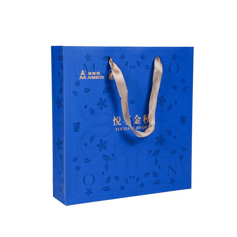 Sacs fourre-tout verticaux en papier kraft sur le thème des fêtes