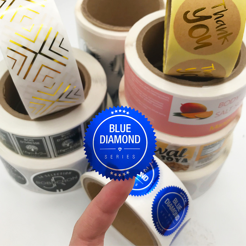 Étiquette adhésive en papier couché