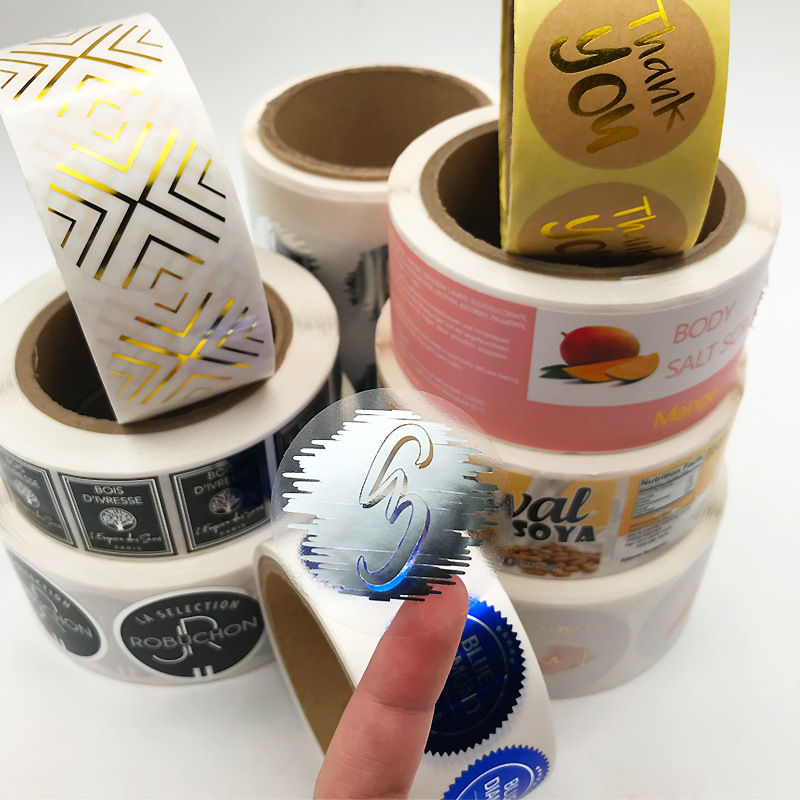 Étiquette adhésive en papier couché